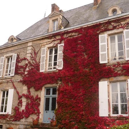 Le Logis Panzió Les Pineaux Kültér fotó