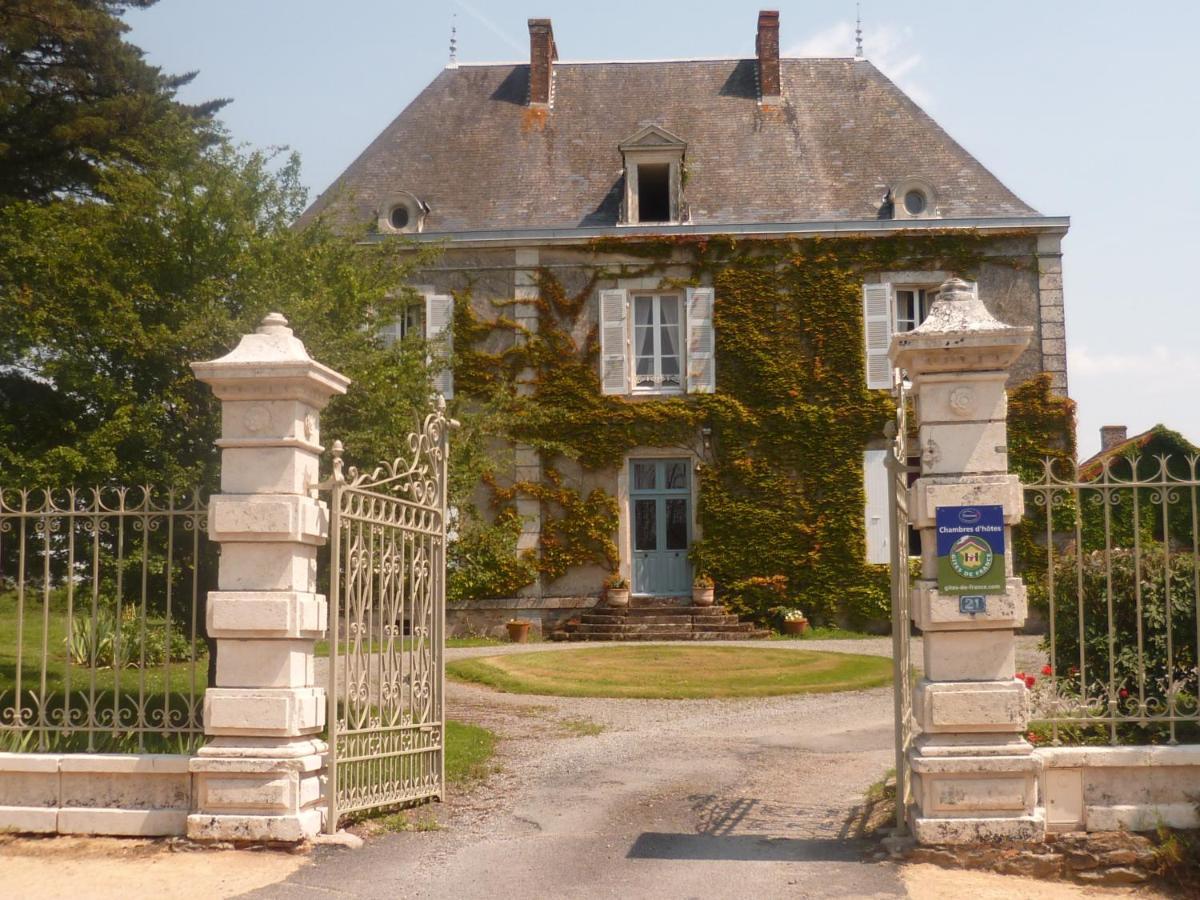 Le Logis Panzió Les Pineaux Kültér fotó