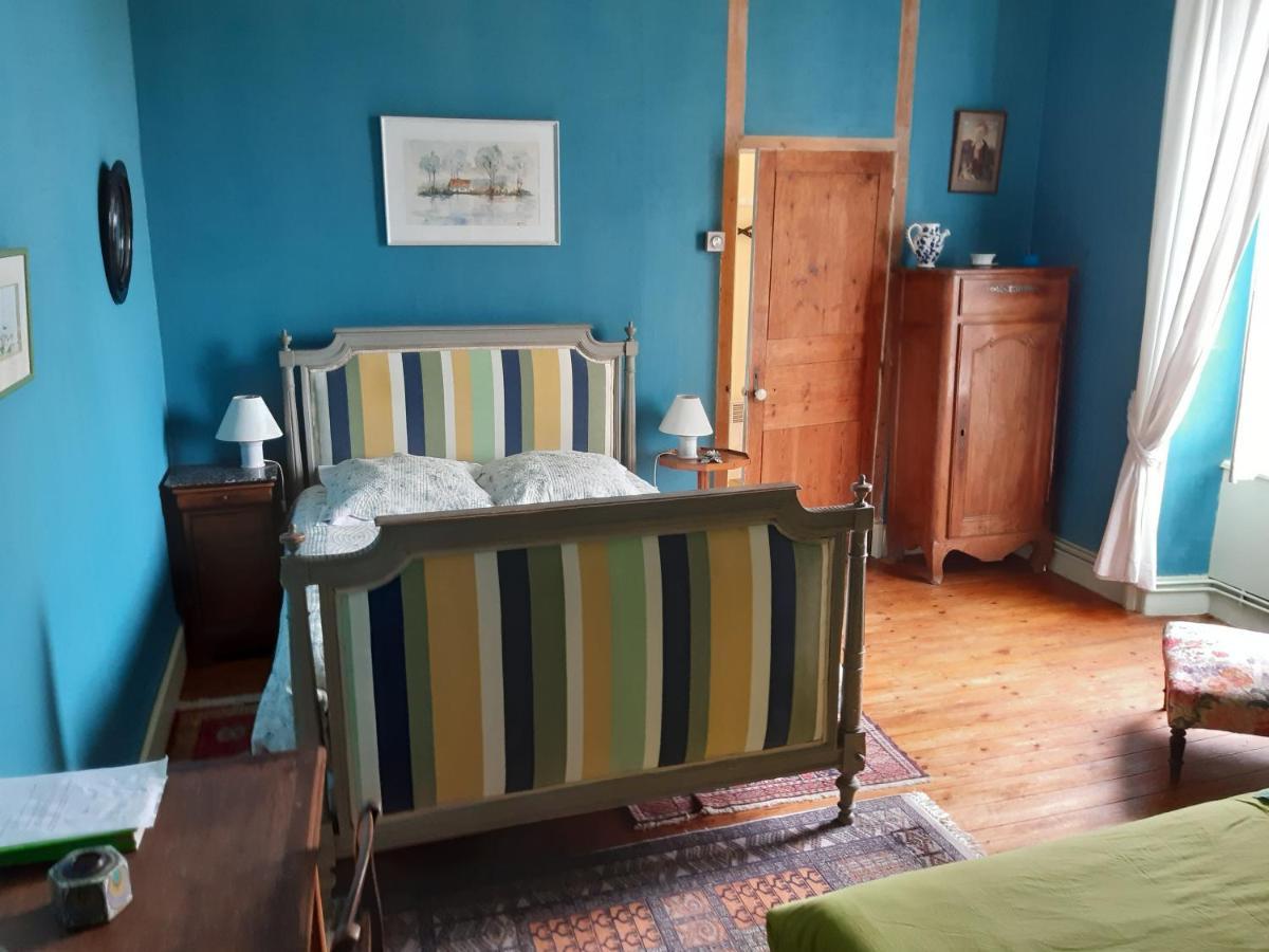 Le Logis Panzió Les Pineaux Kültér fotó